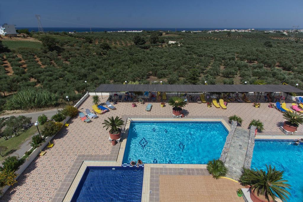 جورجيوبوليس Pinelopi Apartments المظهر الخارجي الصورة
