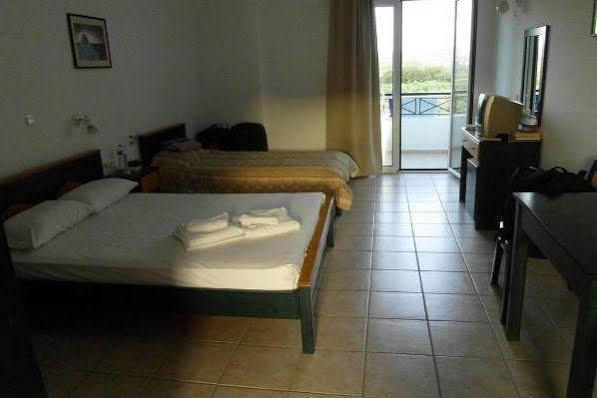 جورجيوبوليس Pinelopi Apartments المظهر الخارجي الصورة