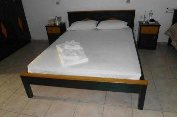 جورجيوبوليس Pinelopi Apartments المظهر الخارجي الصورة