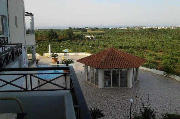 جورجيوبوليس Pinelopi Apartments المظهر الخارجي الصورة