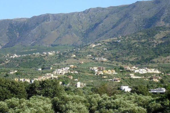 جورجيوبوليس Pinelopi Apartments المظهر الخارجي الصورة